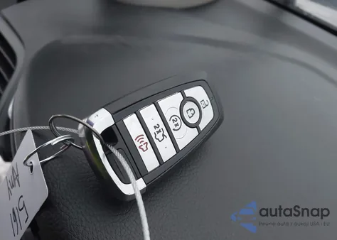 2017 Ford Fusion Titanium z USA, uszkodzony, nr VIN 3FA6P0K94HR116398